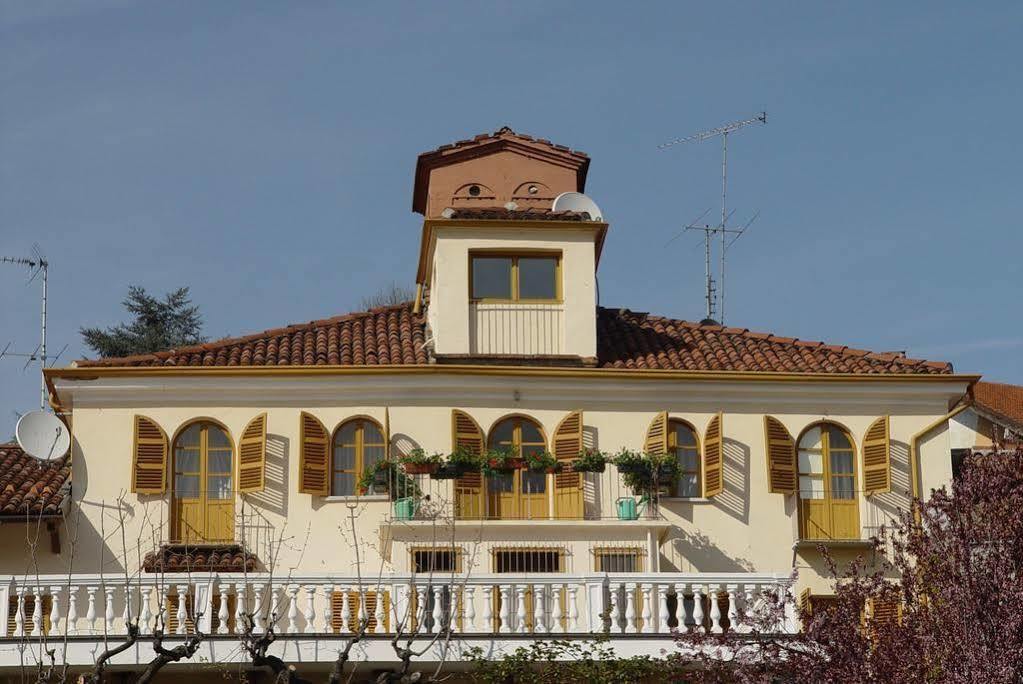 Hotel Pino Torinese ภายนอก รูปภาพ
